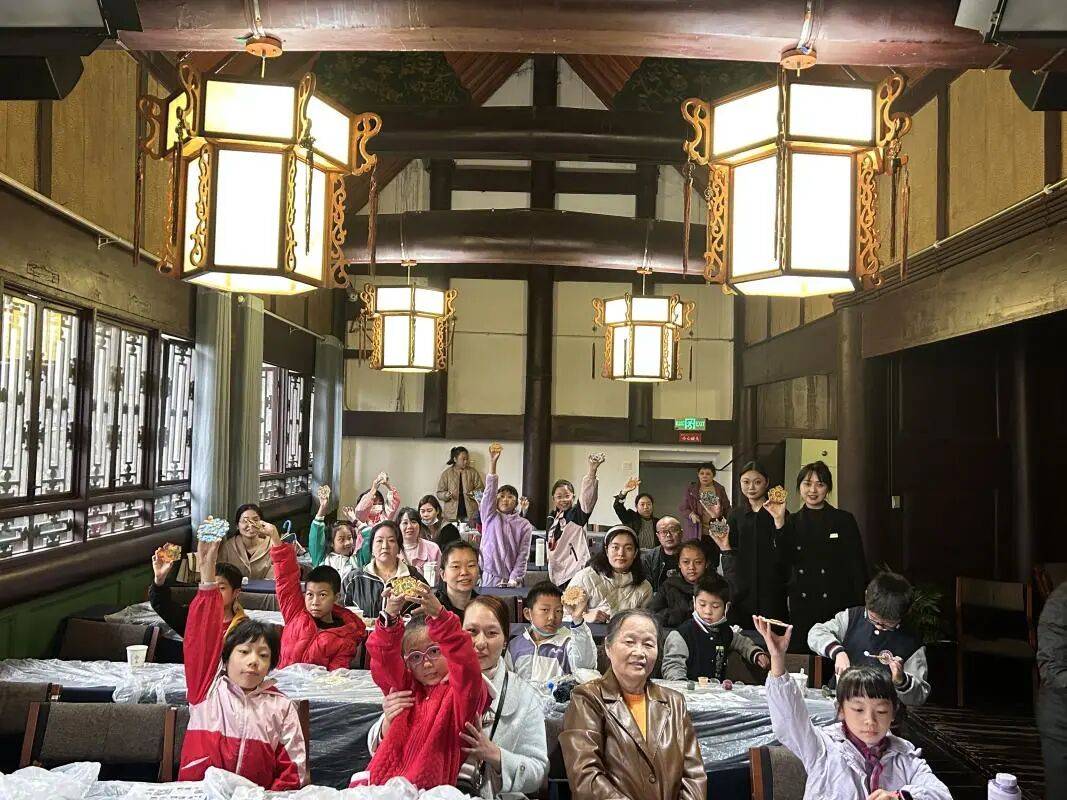 掐丝珐琅冰箱贴DIY活动成功举办电子pg盐博秋假限定：藻井探